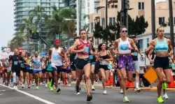 Desouza, Meek are winners as 31,000 run in Rock ‘n’ Roll Marathon